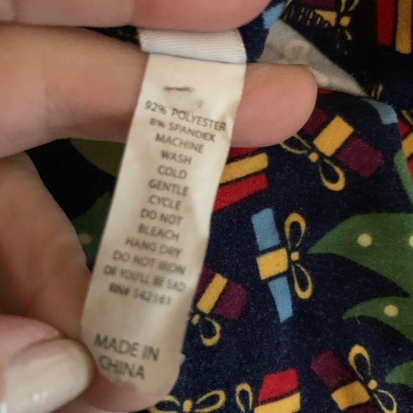 LULAROE Holiday Tree Print Leggings PANTS Tall & Curvy Stretch Knit, Black Green - Picture 6 of 6